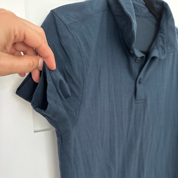 Lululemon Men’s Collared Shirt - Picture 8 of 14